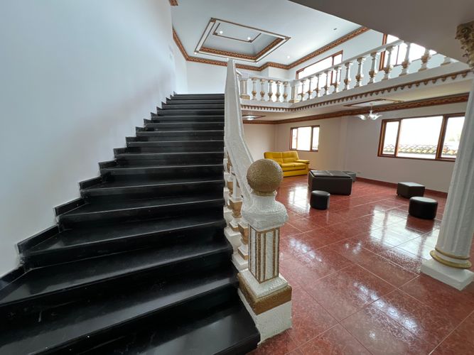 Casa de 8 alcobas en venta en Yerbabuena, Chía · foto 3 de 20