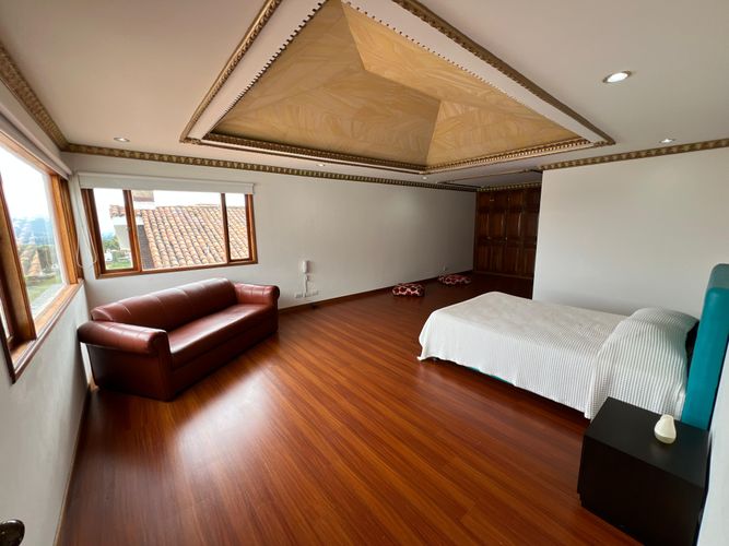 Casa de 8 alcobas en venta en Yerbabuena, Chía · foto 9 de 20
