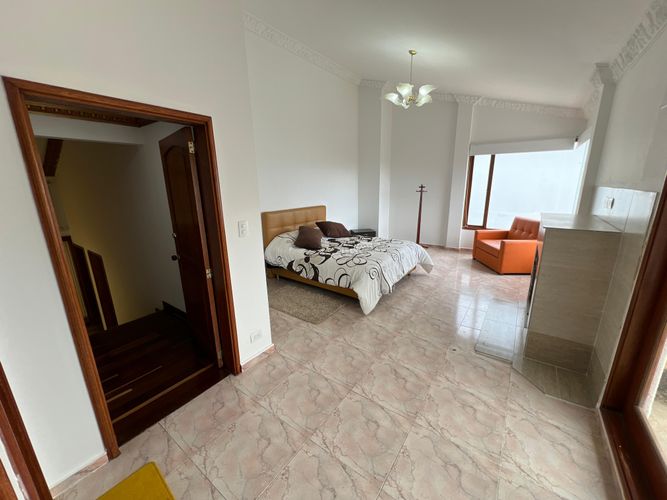 Casa de 8 alcobas en venta en Yerbabuena, Chía · foto 15 de 20