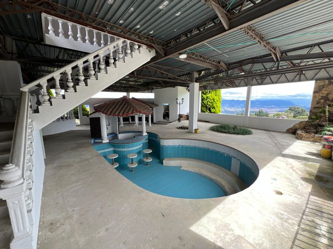 Casa de 8 alcobas en venta en Yerbabuena, Chía · foto 17 de 20