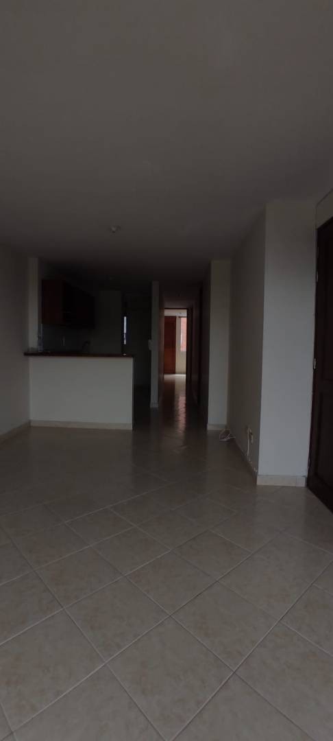 Apartamento en arriendo en Laureles, Medellín · foto 2 de 14