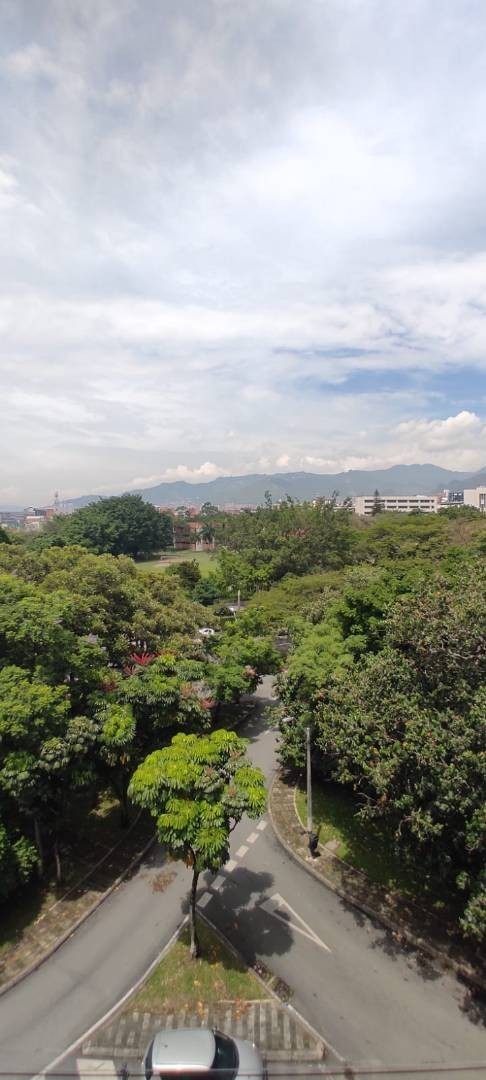 Apartamento en arriendo en Laureles, Medellín · foto 12 de 14