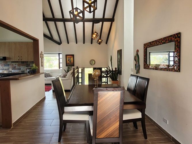 Casa de 4 alcobas en venta en Gualanday, Rionegro, 300 m² · foto 6 de 19