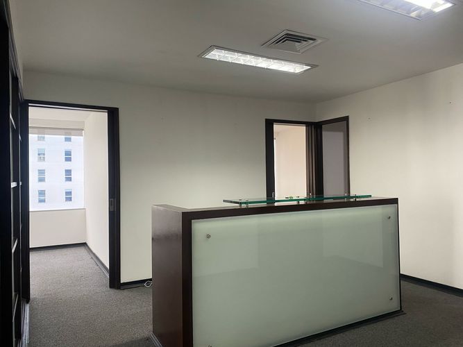 Oficina en arriendo en El Poblado, Medellín, 100 m² · foto 4 de 10