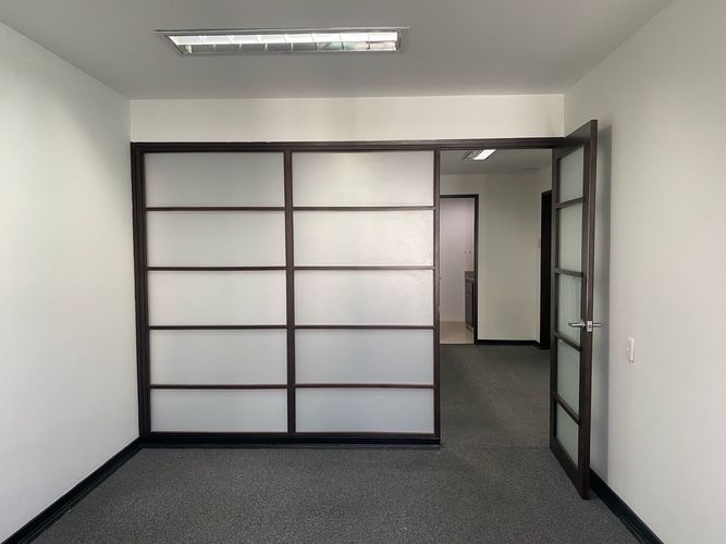 Oficina en arriendo en El Poblado, Medellín, 100 m² · foto 6 de 10