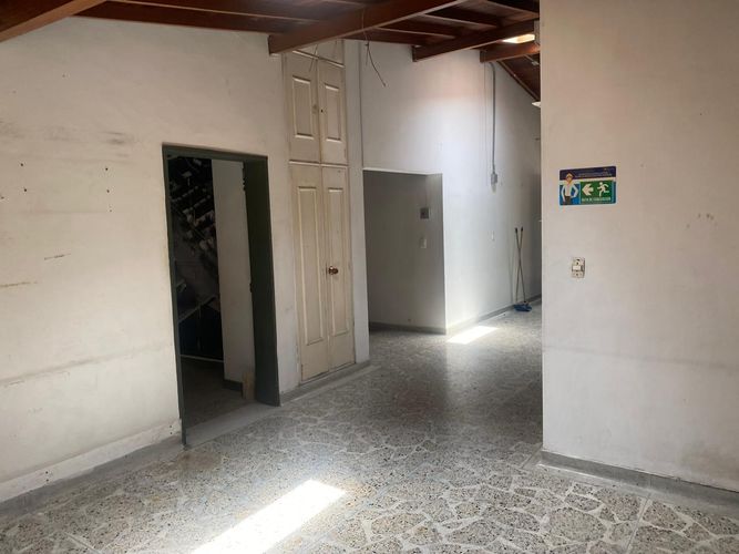 Oficina en arriendo en Loma Linda, Envigado, 300 m² · foto 4 de 18