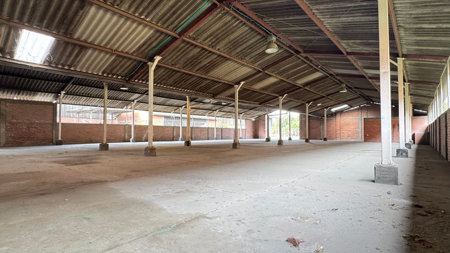 Bodega en arriendo en Zona Industrial, Yumbo, 680 m² · foto 3 de 9