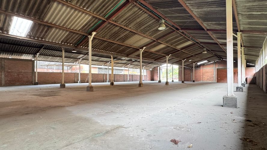Bodega en arriendo en Zona Industrial, Yumbo, 680 m² · foto 4 de 9