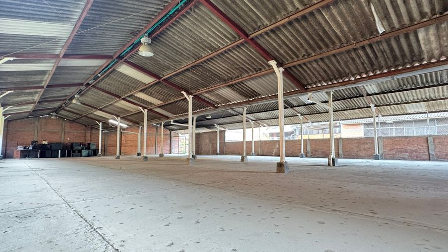 Bodega en arriendo en Zona Industrial, Yumbo, 680 m² · foto 7 de 9