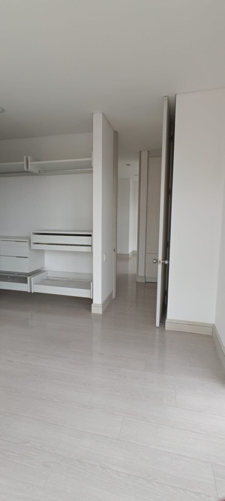 Apartamento en venta en El Chico, Bogotá · foto 8 de 24