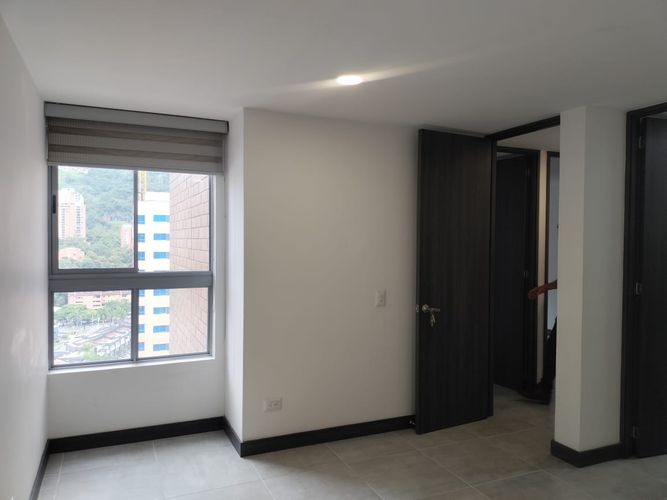 Apartamento de 3 alcobas en arriendo en El Poblado, Medellín, 107 m² · foto 9 de 18