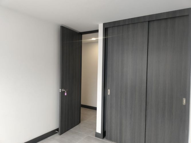 Apartamento de 3 alcobas en arriendo en El Poblado, Medellín, 107 m² · foto 14 de 18
