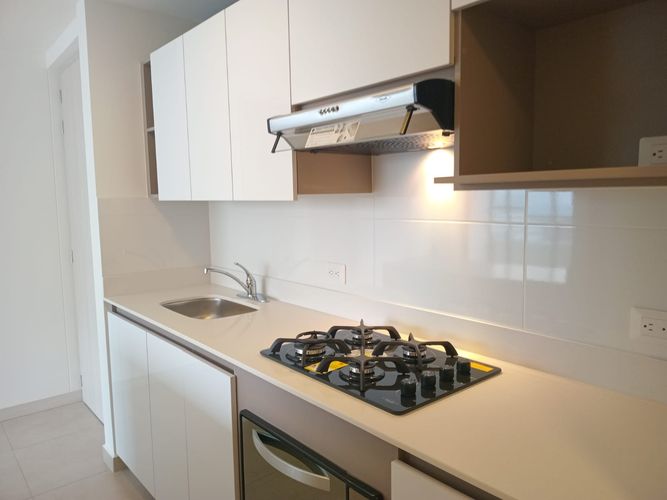 Apartamento de 3 alcobas en arriendo en El Poblado, Medellín, 88 m² · foto 5 de 17