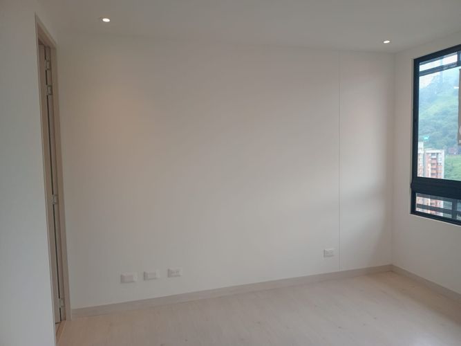 Apartamento de 3 alcobas en arriendo en El Poblado, Medellín, 88 m² · foto 10 de 17
