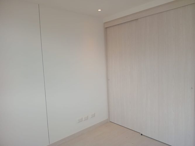 Apartamento de 3 alcobas en arriendo en El Poblado, Medellín, 88 m² · foto 13 de 17