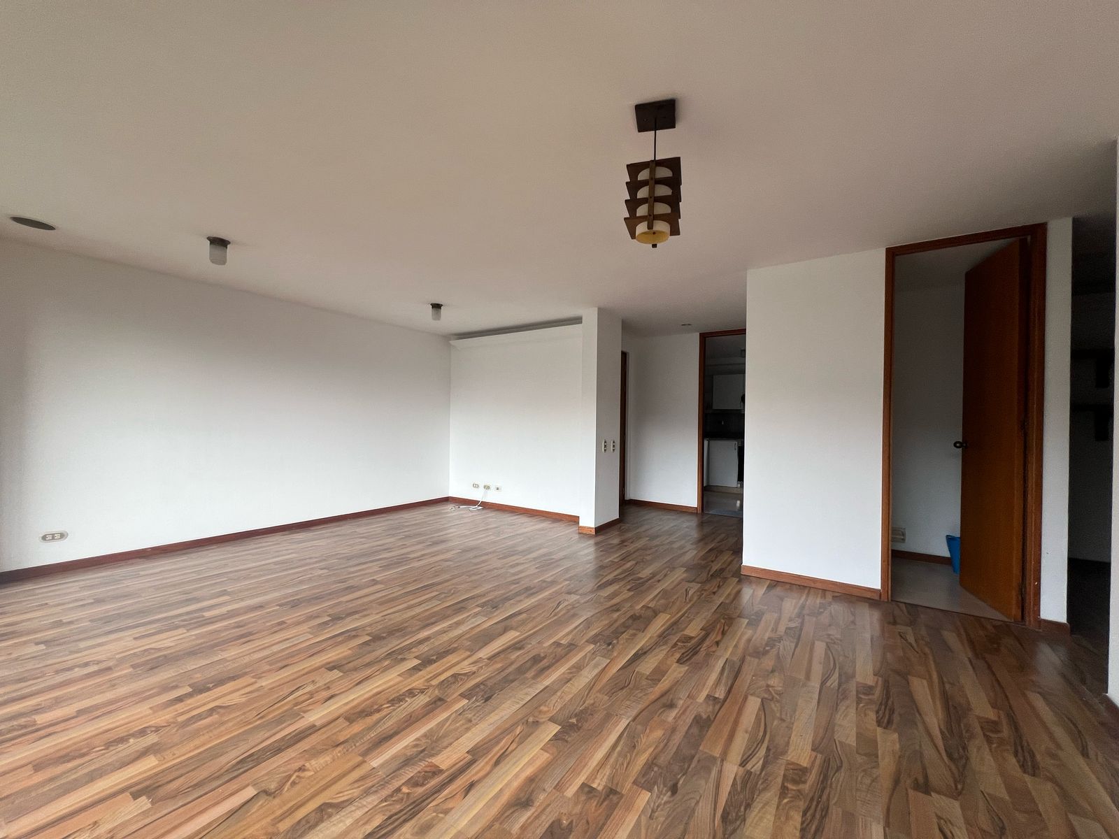 Apartamento en venta en El Poblado, Medellín · foto 4 de 19