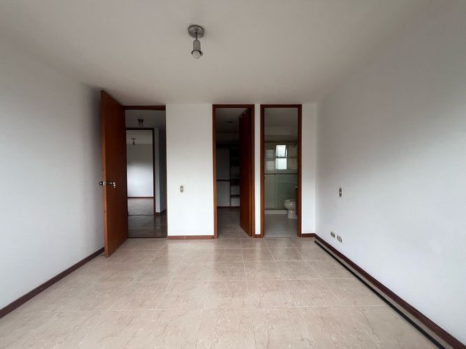 Apartamento de 3 alcobas en arriendo en El Poblado, Medellín, 114 m² · foto 13 de 19