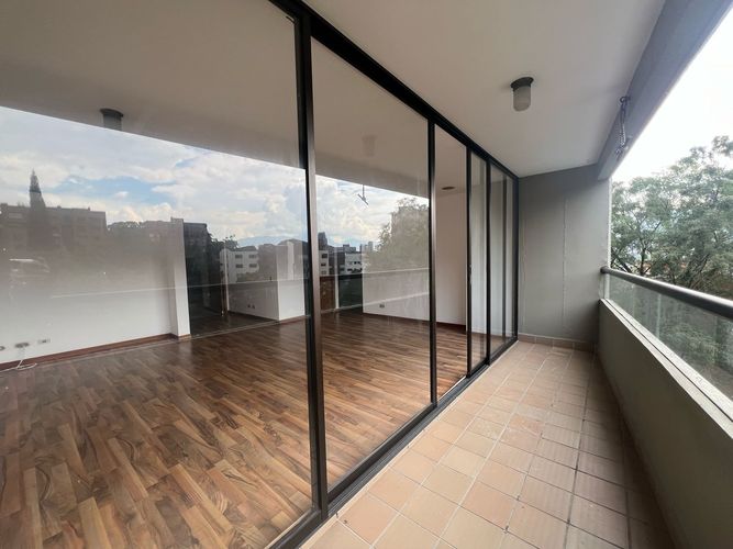 Apartamento de 3 alcobas en arriendo en El Poblado, Medellín, 114 m² · foto 17 de 19