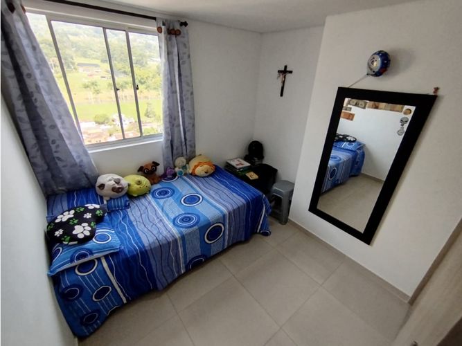Apartamento de 3 alcobas en venta en Toledo, La Estrella, 94 m² · foto 14 de 24