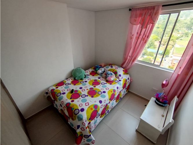 Apartamento de 3 alcobas en venta en Toledo, La Estrella, 94 m² · foto 18 de 24