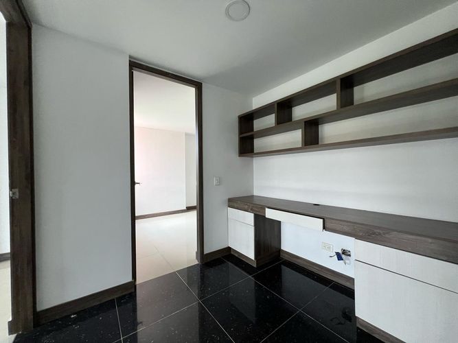Apartamento de 3 alcobas en arriendo en Camino Verde, Envigado, 84 m² · foto 6 de 15