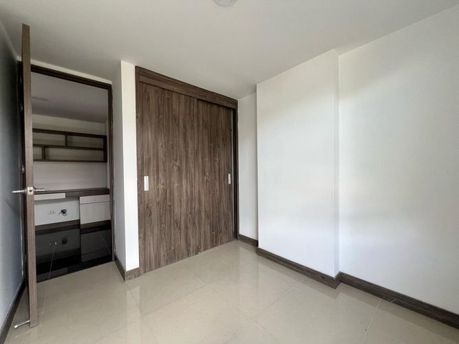 Apartamento de 3 alcobas en arriendo en Camino Verde, Envigado, 84 m² · foto 7 de 15