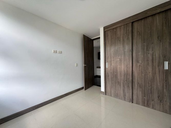 Apartamento de 3 alcobas en arriendo en Camino Verde, Envigado, 84 m² · foto 9 de 15