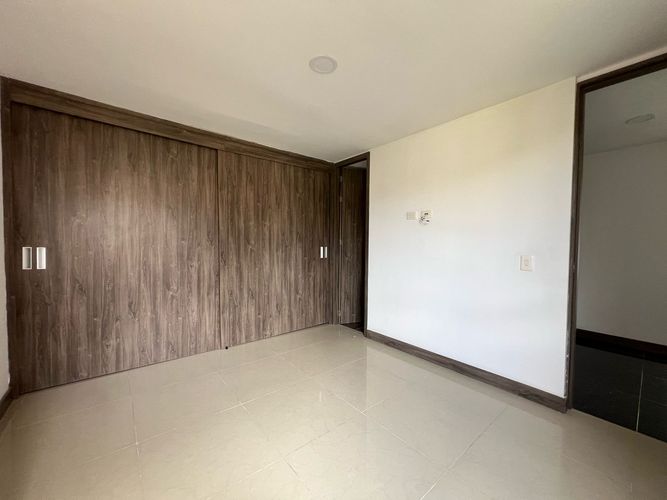 Apartamento de 3 alcobas en arriendo en Camino Verde, Envigado, 84 m² · foto 12 de 15