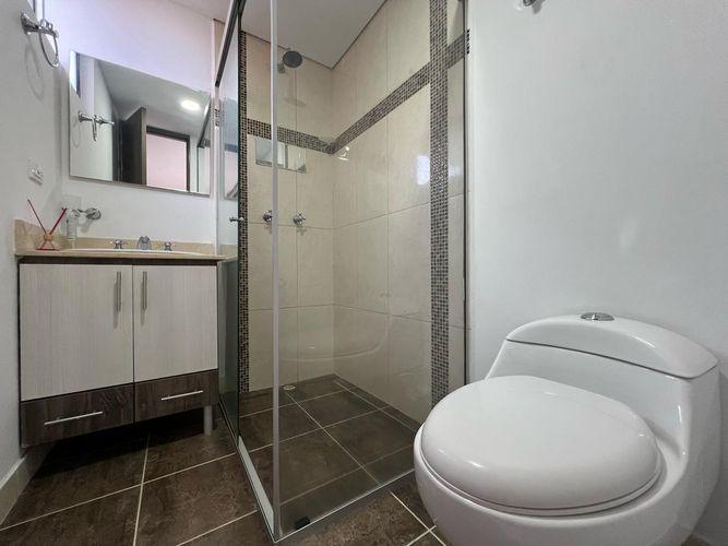 Apartamento de 3 alcobas en arriendo en Camino Verde, Envigado, 84 m² · foto 14 de 15