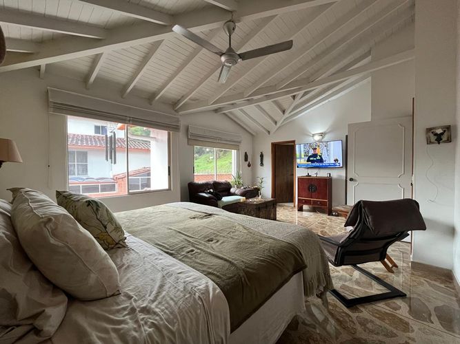 Casa de 4 alcobas en venta en Los Balsos, Medellín, 256 m² · foto 10 de 20