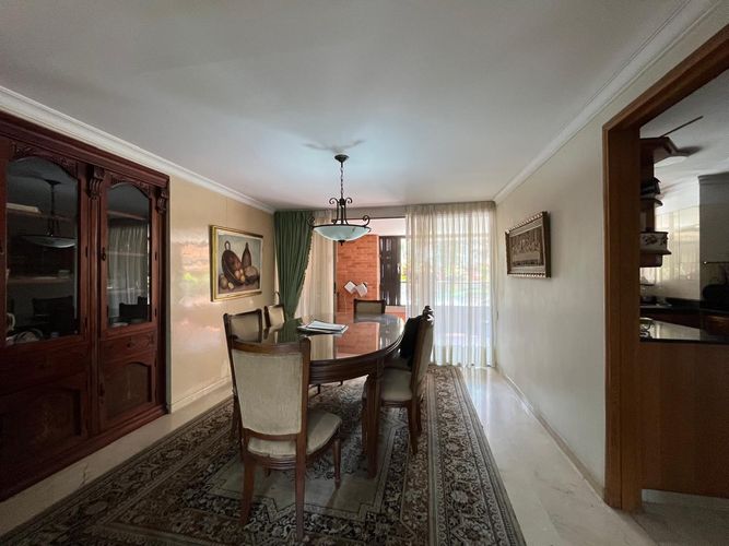 Apartamento de 3 alcobas en venta en Los Balsos, Medellín, 178 m² · foto 4 de 18