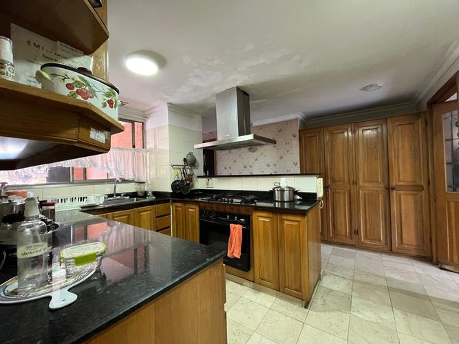 Apartamento de 3 alcobas en venta en Los Balsos, Medellín, 178 m² · foto 5 de 18