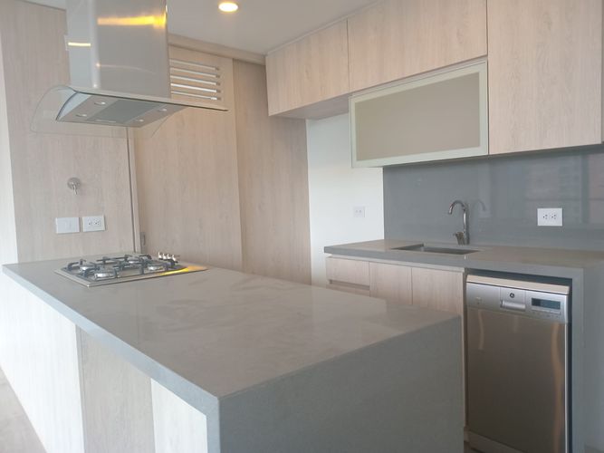 Apartamento de 2 alcobas en venta en El Poblado, Medellín, 92 m² · foto 5 de 16