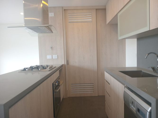 Apartamento de 2 alcobas en venta en El Poblado, Medellín, 92 m² · foto 6 de 16