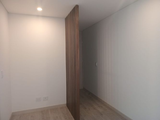 Apartamento de 2 alcobas en venta en El Poblado, Medellín, 92 m² · foto 8 de 16