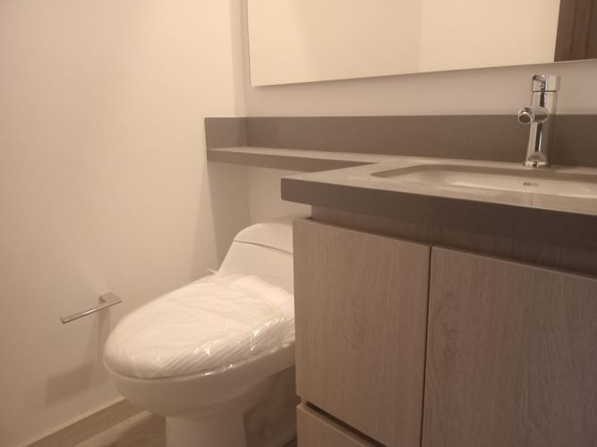 Apartamento de 2 alcobas en venta en El Poblado, Medellín, 92 m² · foto 14 de 16