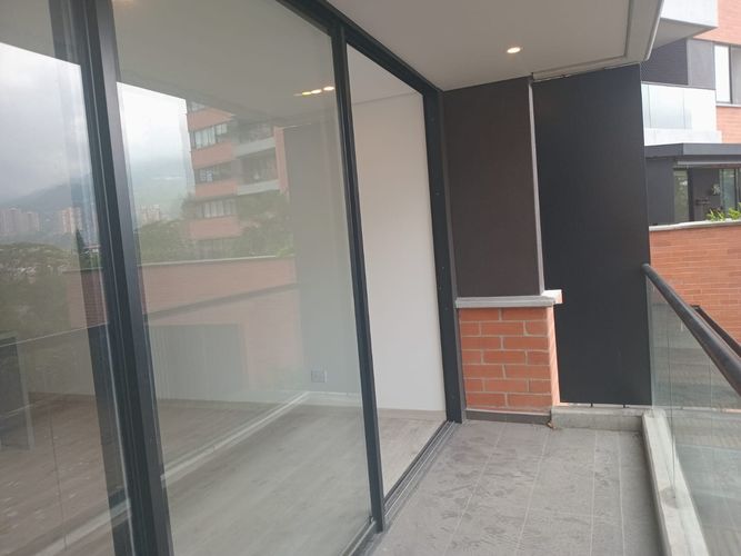 Apartamento de 2 alcobas en venta en El Poblado, Medellín, 92 m² · foto 16 de 16