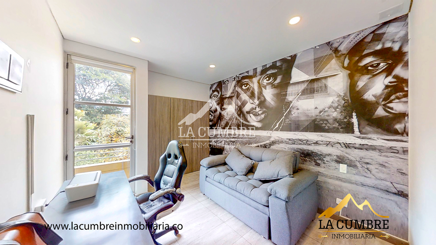 Casa de 3 alcobas en venta en El Tesorito, Medellín, 220 m² · foto 19 de 20