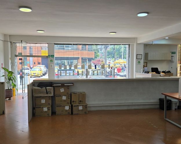 Oficina en arriendo en Cristo Rey, Medellín, 400 m² · foto 6 de 18