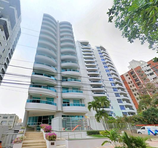 Apartamento de 3 alcobas en venta en Altos Del Prado, Barranquilla, 205 m² · foto 2 de 11