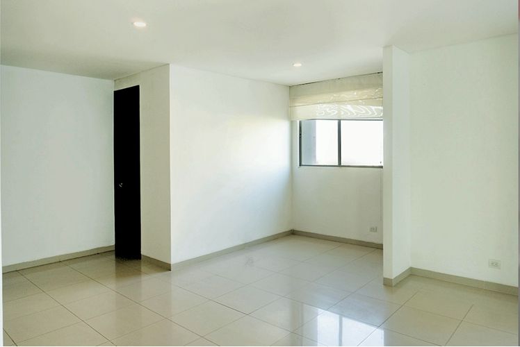 Apartamento de 3 alcobas en venta en Altos Del Prado, Barranquilla, 205 m² · foto 4 de 11