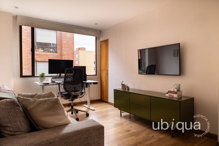 Apartamento de 2 alcobas en arriendo en Rincon Del Chico, Bogotá, 101 m² · foto 3 de 24