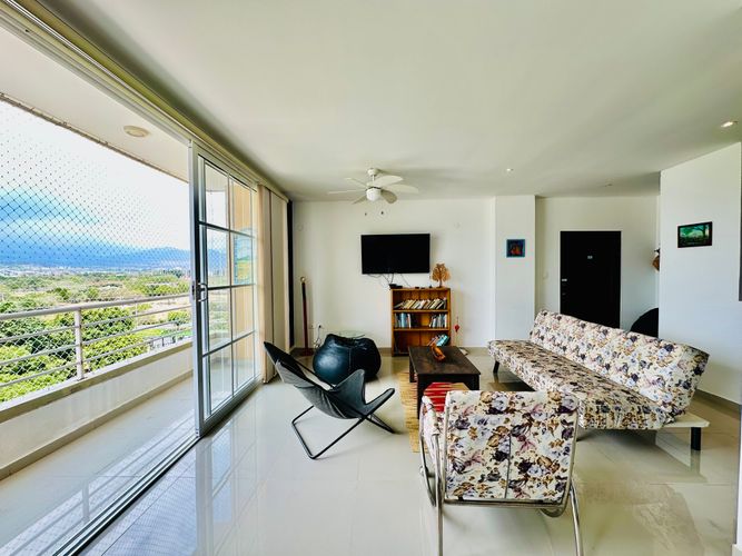 Apartamento de 3 alcobas en venta en La Concepcion Ii, Santa Marta, 109 m² · foto 2 de 24