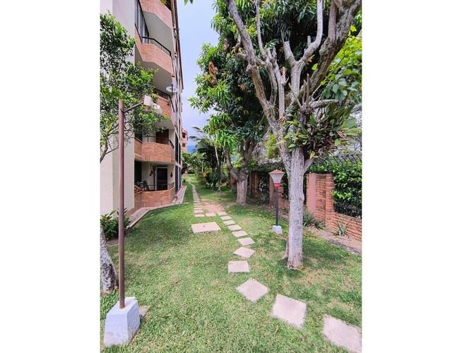 Apartamento de 4 alcobas en venta en Conjunto Cerros De Cañaveral, Floridablanca, 130 m² · foto 6 de 20