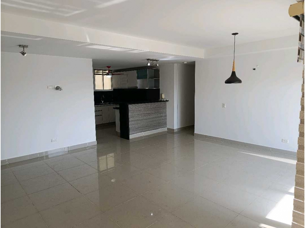 Apartamento en Arriendo en Cr.la castellana, Barranquilla en Barranquilla, de Grupo Inmobiliario Hold House SAS