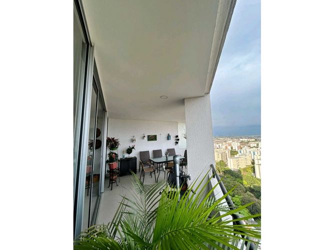 Apartamento de 3 alcobas en venta en Cañaverales, Cali, 166 m² · foto 8 de 24