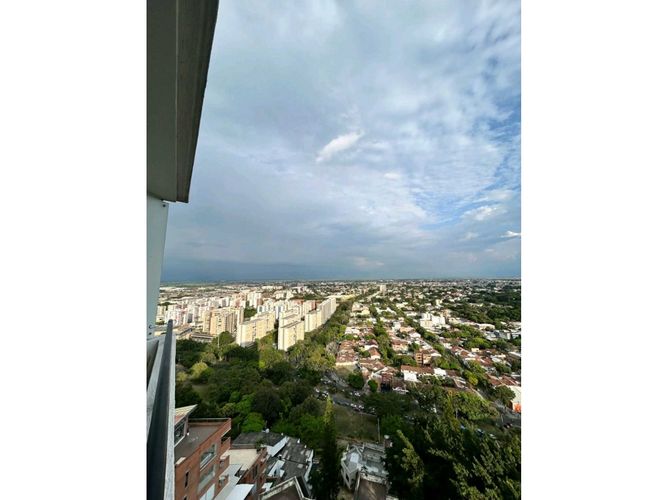 Apartamento de 3 alcobas en venta en Cañaverales, Cali, 166 m² · foto 10 de 24