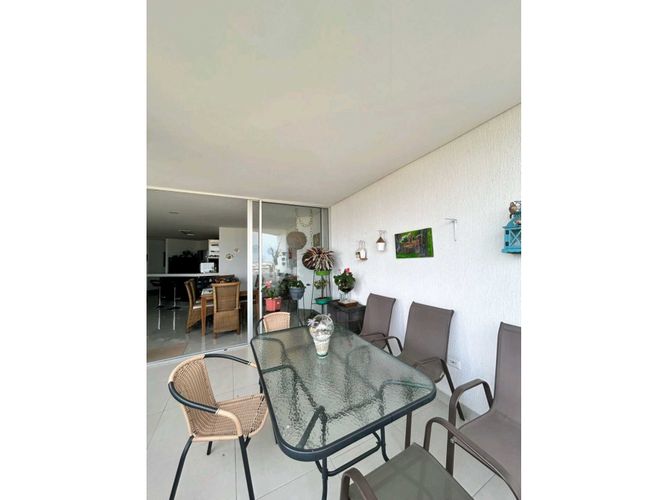 Apartamento de 3 alcobas en venta en Cañaverales, Cali, 166 m² · foto 11 de 24