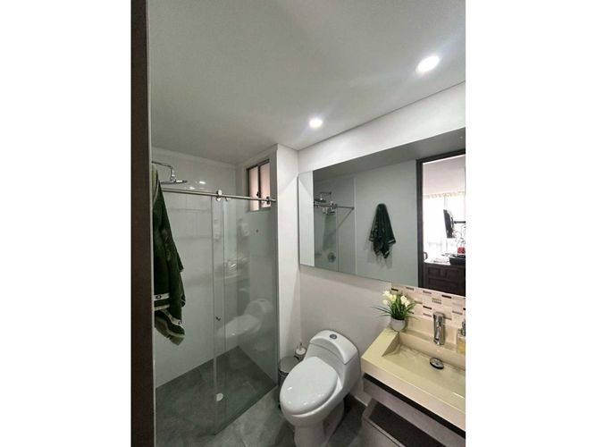 Apartamento de 3 alcobas en venta en Cañaverales, Cali, 166 m² · foto 18 de 24