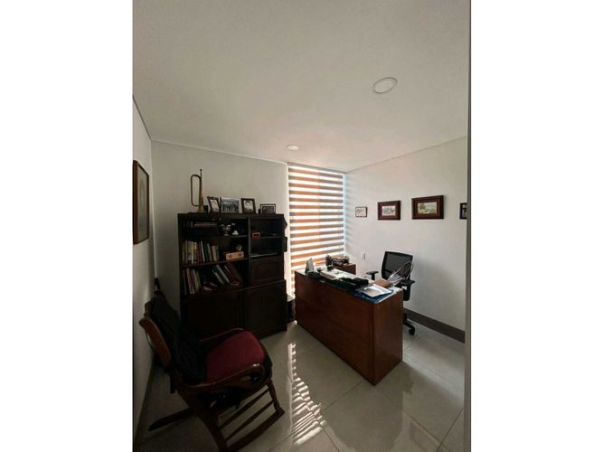 Apartamento de 3 alcobas en venta en Cañaverales, Cali, 166 m² · foto 19 de 24